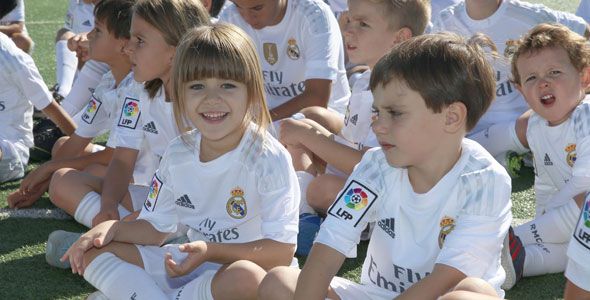 Audi convierte a los más pequeños en estrellas del fútbol Audi convierte a los más pequeños en estrellas del fútbol