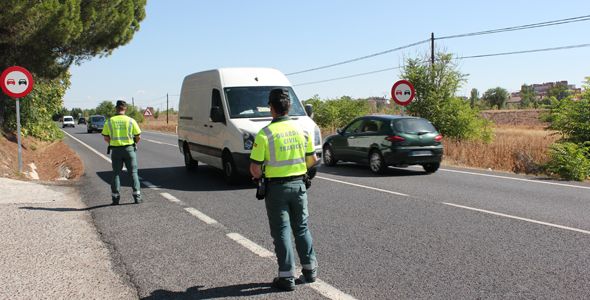 Los Ayuntamientos multan 5 veces más que la DGT Los Ayuntamientos multan 5 veces más que la DGT