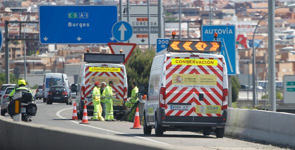 Fomento ha reducido en un 81% su inversión en la red de carreteras Fomento ha reducido en un 81% su inversión en la red de carreteras