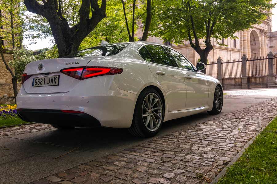 Con el Giulia, Alfa Romeo ha vuelto a la tracción trasera.