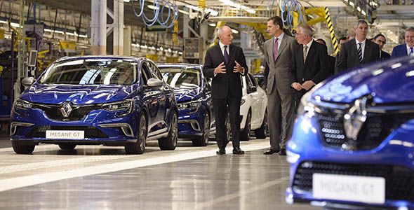 El Rey Felipe VI visita la fábrica de Renault en Palencia El Rey Felipe VI visita la fábrica de Renault en Palencia