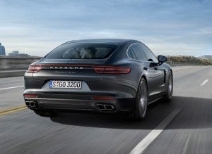 Nuevo Porsche Panamera Turbo con motor de 520 CV.