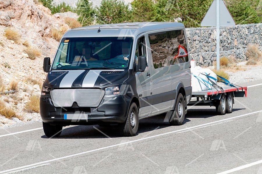 Nuevas fotos espía de la nueva Mercedes Sprinter 2018 Nuevas fotos espía de la nueva Mercedes Sprinter 2018