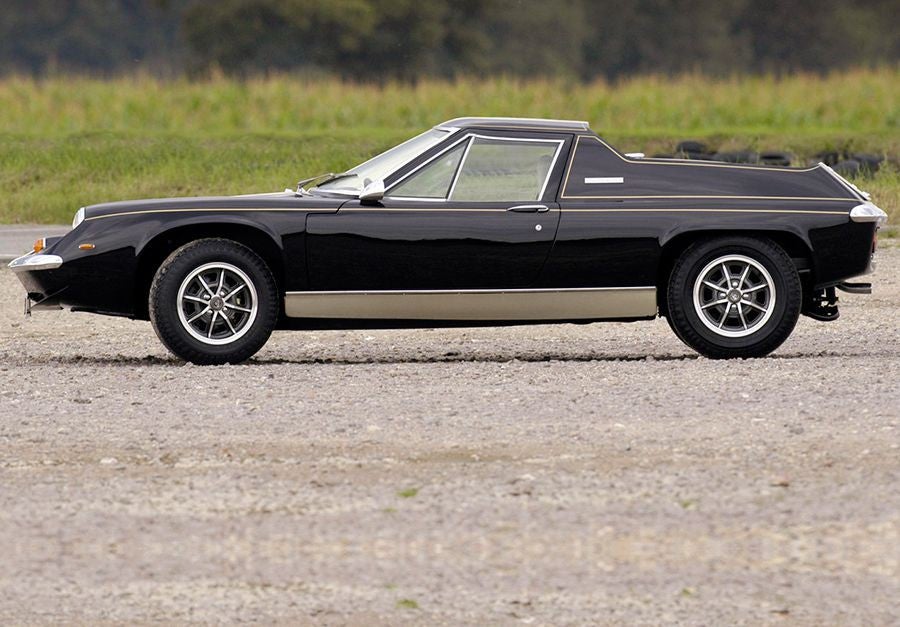 El Lotus Europa es uno de los modelos menos conocidos de la marca británica, y de los más personales.
