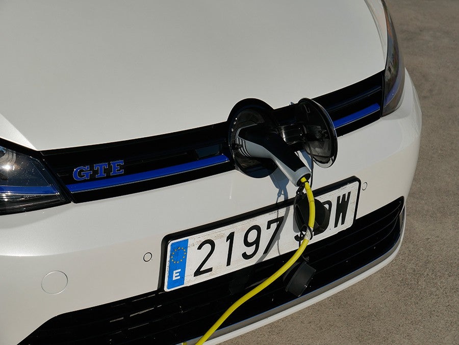 El GTE tiene una autonomía eléctrica que ronda los 50 km.