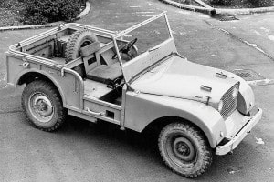 Éste es el primer prototipo del Land Rover, un bastidor de Jeep con mecánica Rover.