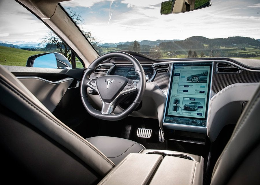 Google Assistant, ahora en la pantalla de tu coche Google Assistant, ahora en la pantalla de tu coche