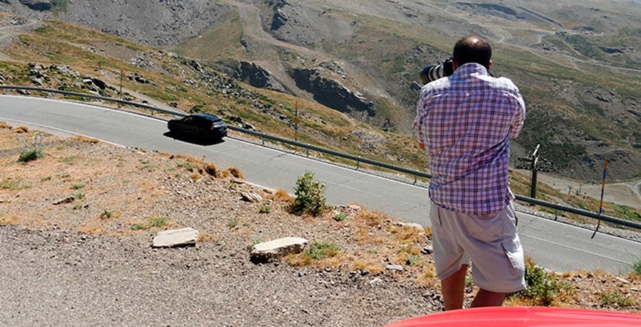 Cómo trabajan los espías de coches Cómo trabajan los espías de coches