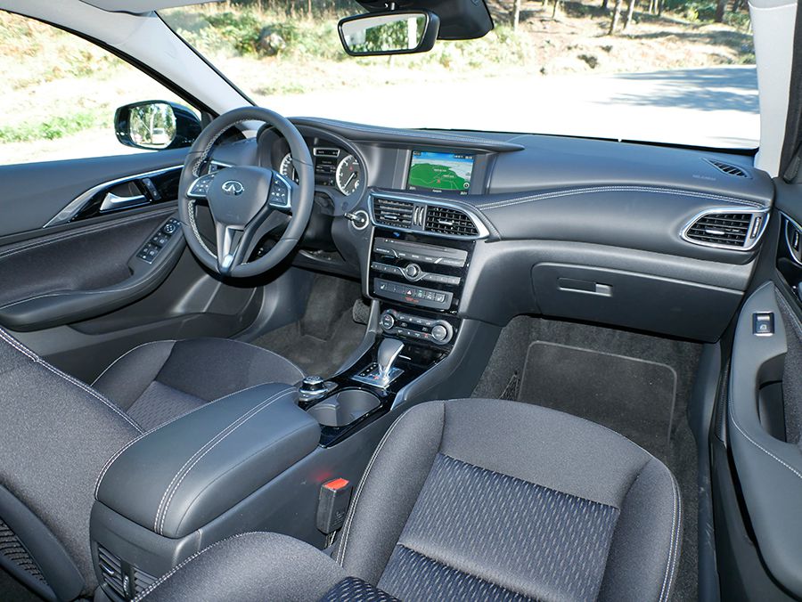 Prueba del Infiniti Q30 2.2d 170 CV Premium 2016