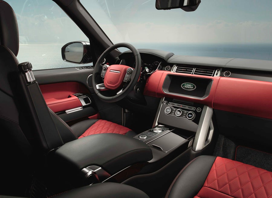 El nuevo Range Rover Dynamic ha elevado a nuevas cotas el refinamiento de su interior.