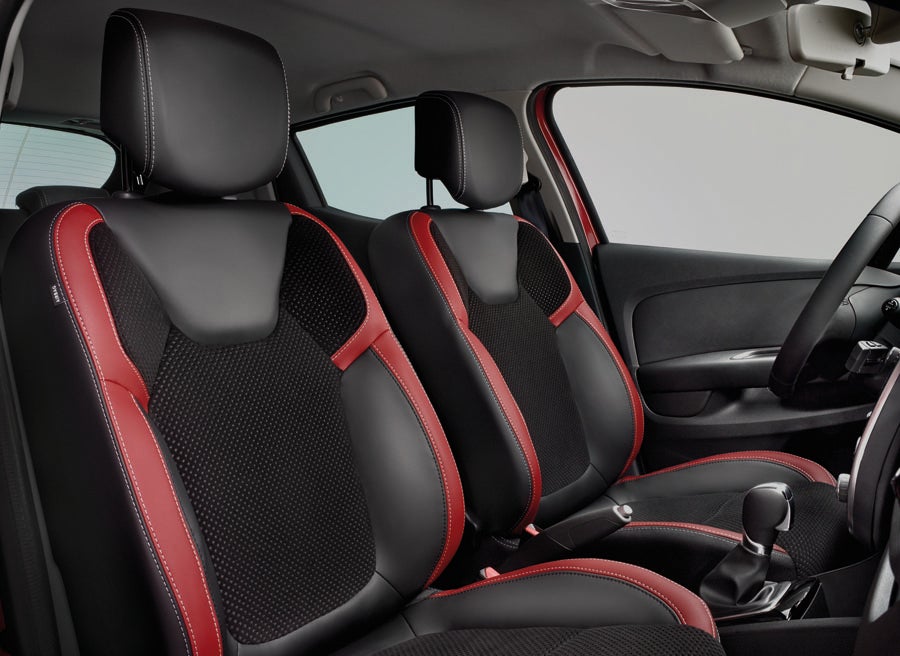 El Renault Clio “Wolfnoir” está dotado de la última tecnología en materia de seguridad pasiva y activa.
