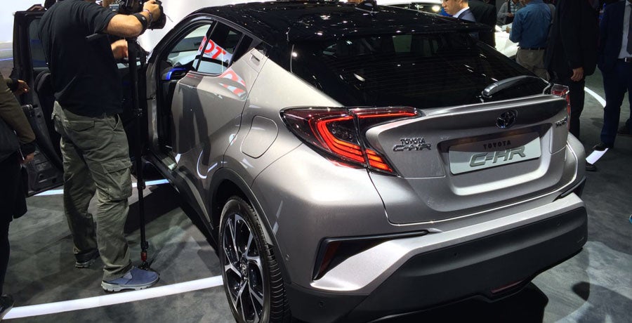 El Toyota C-HR definitivo en el Salón de París 2016 El Toyota C-HR definitivo en el Salón de París 2016