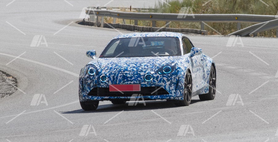 Fotos espía del nuevo Renault Alpine Fotos espía del nuevo Renault Alpine