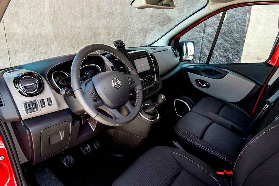 La nueva Nissan NV300 sustituye a la Primastar