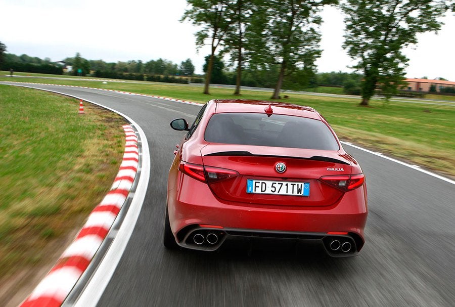 Nuevo Alfa Romeo Giulia Q con cambio automático de 8 marchas