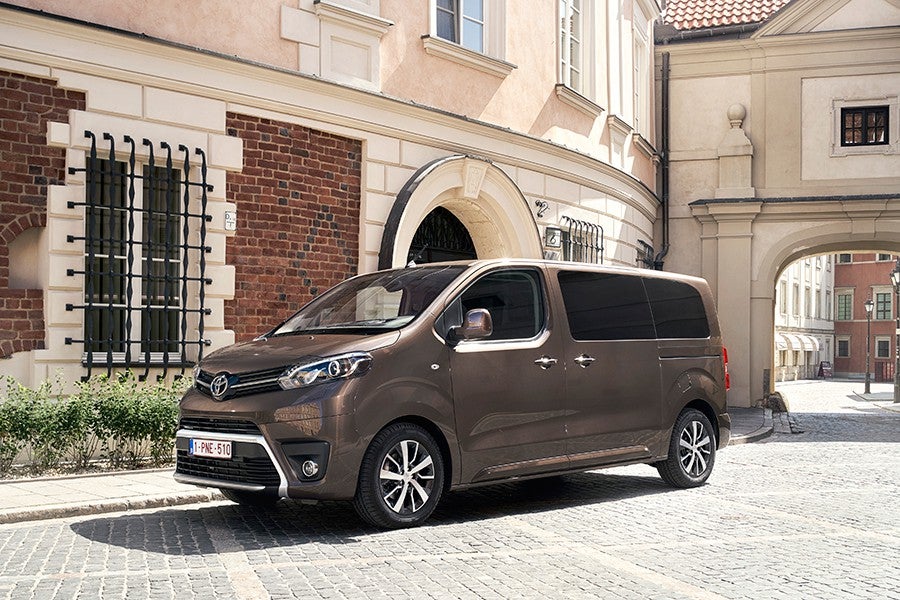 Presentación y prueba del nuevo Toyota Proace 2017