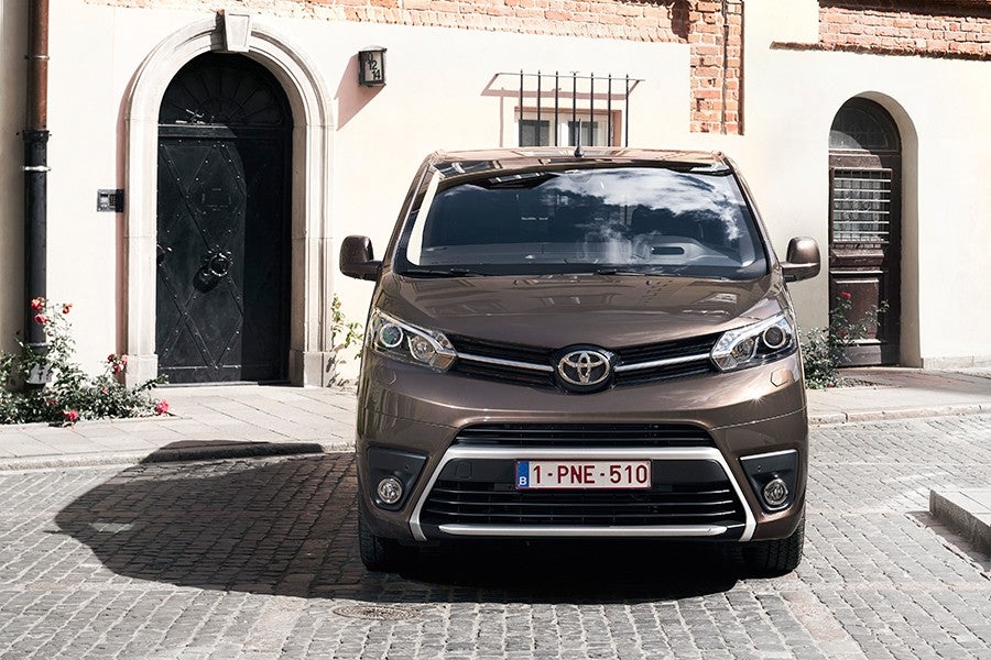 Presentación y prueba del nuevo Toyota Proace 2017