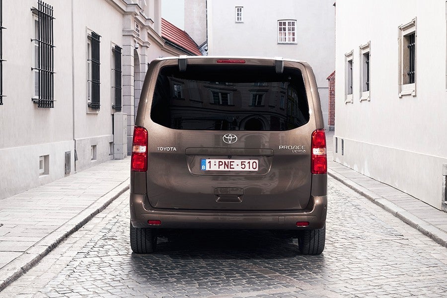 Presentación y prueba del nuevo Toyota Proace 2017