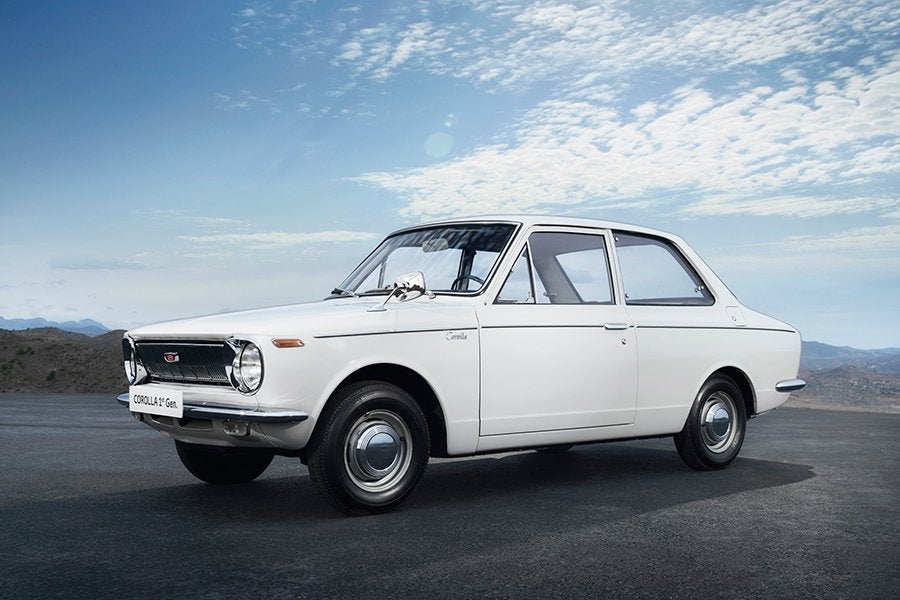 Primer Toyota Corolla