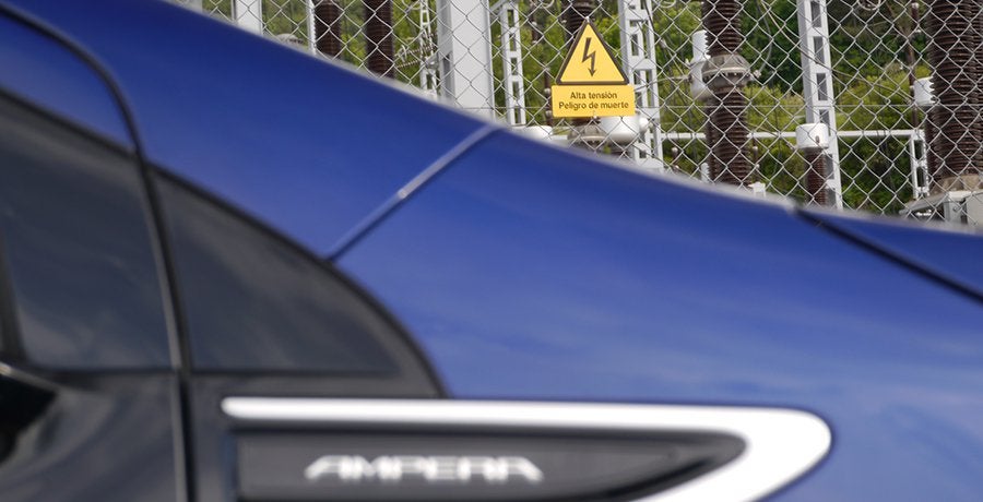 ¿Te puedes electrocutar en un coche eléctrico o híbrido? ¿Te puedes electrocutar en un coche eléctrico o híbrido?