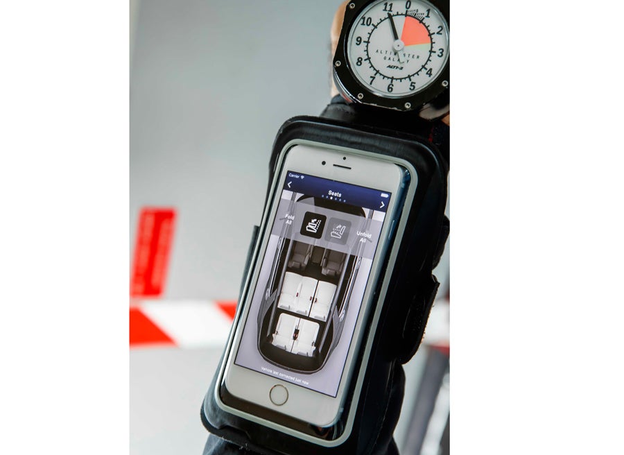 La aplicación para smartphones permite modificar muchos aspectos del Land Rover Discovery.