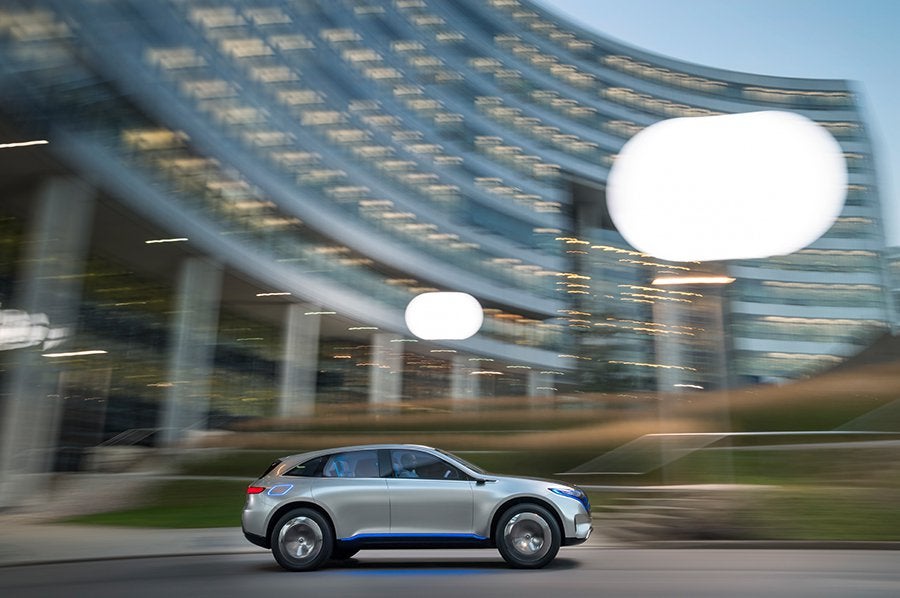 El futuro se llama Mercedes EQ 4