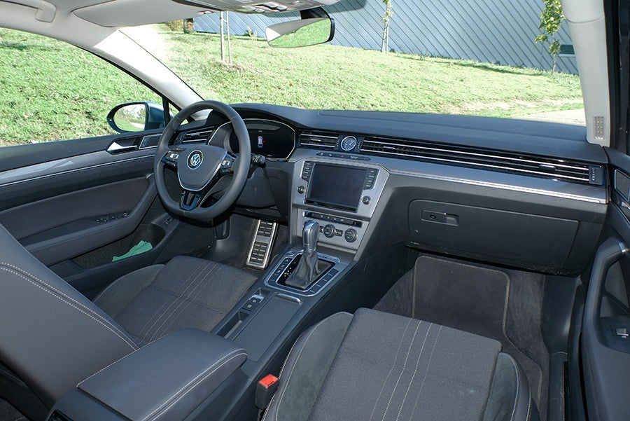 Hay pocos cambios en el interior del Alltrack respecto al resto de Passat.