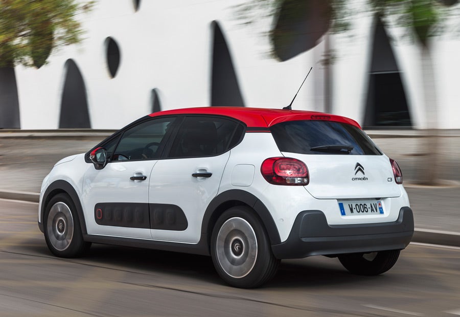 El Citroën C3 utiliza el plástico como elemento distintivo de diseño, aportando carácter y resistencia.