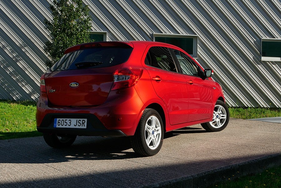 El equipamiento del Ford Ka+ es muy correcto.