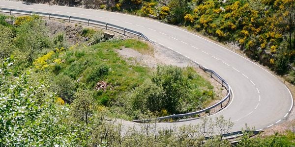 Un informe del RACE advierte sobre el riesgo de las carreteras españolas