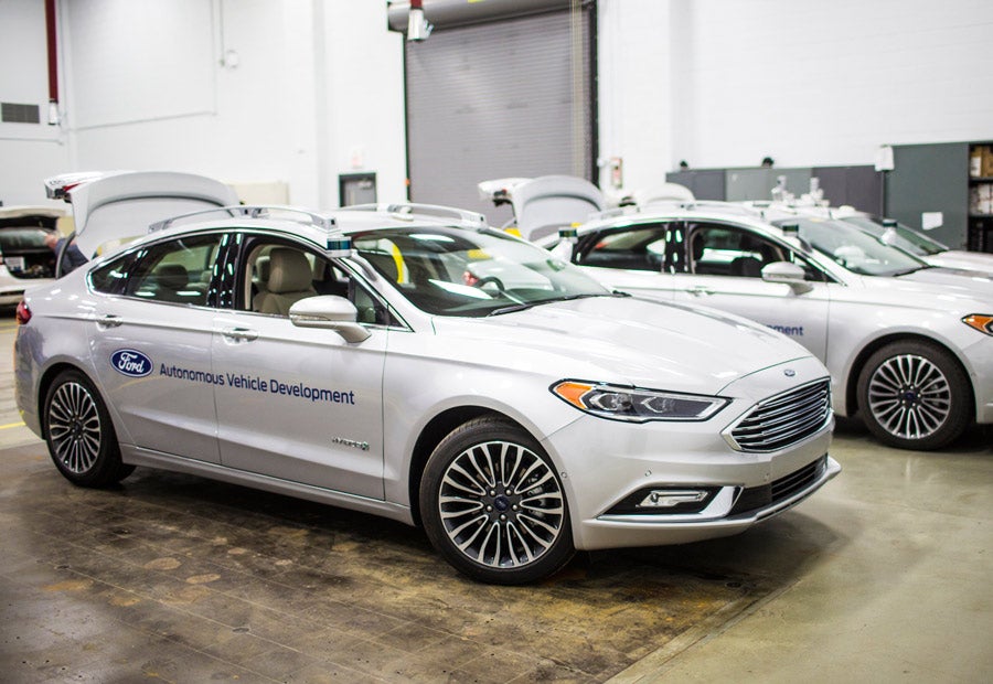 Ford espera triplicar la flota y legar a 90 coches. En 2021 espera tener listo su coche autónomo para su uso.