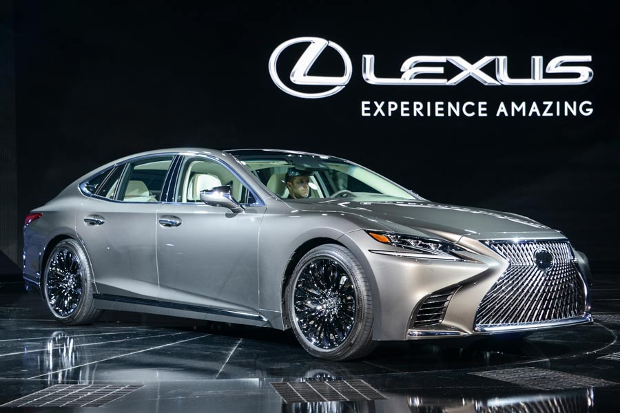 Nuevo Lexus LS 500 en el Salón de Detroit 2017 Nuevo Lexus LS 500 en el Salón de Detroit 2017