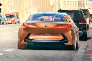 La eficiencia y las nuevas alternativas energéticas son otra vía principal en BMW.
