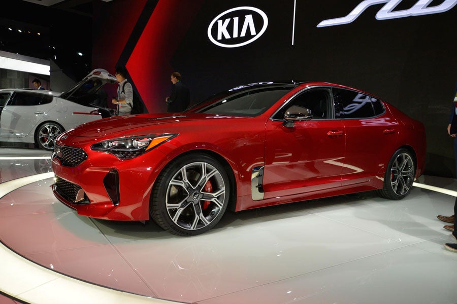 Kia Stinger, la berlina coupé de Kia desarrolla 365 CV Kia Stinger, la berlina coupé de Kia desarrolla 365 CV
