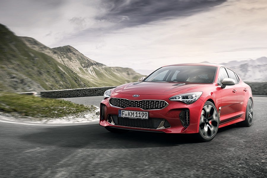 El Kia Stinger tiene un diseño inspirado en los grandes GT de los años setenta.
