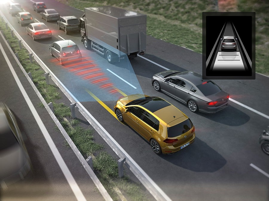 El Golf puede conducir de forma prácticamente autónoma en atascos hasta 60 km/h.
