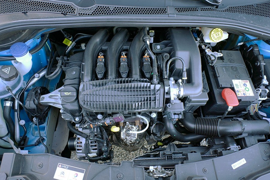 El motor de gasolina PureTech tiene unas prestaciones modestas.