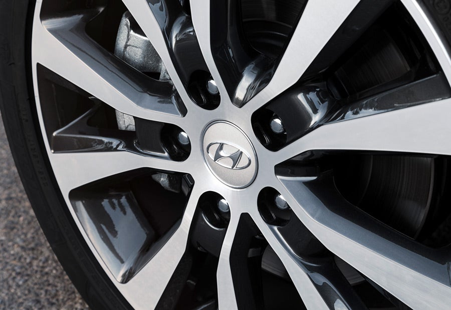 La seguridad activa electrónica es una de las grandes apuestas del nuevo Hyundai i30, situándose como referencia de la categoría.