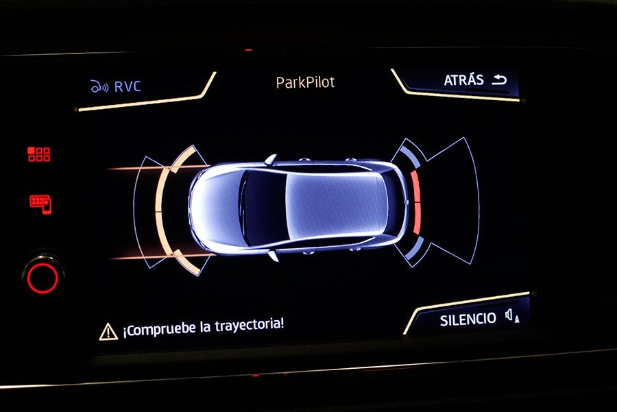 El Seat León ha mejorado su dotación de serie.