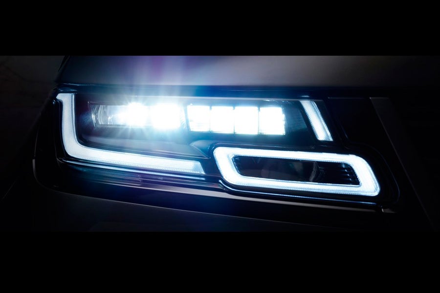 El nuevo Velar equipa faros Matrix-láser led.