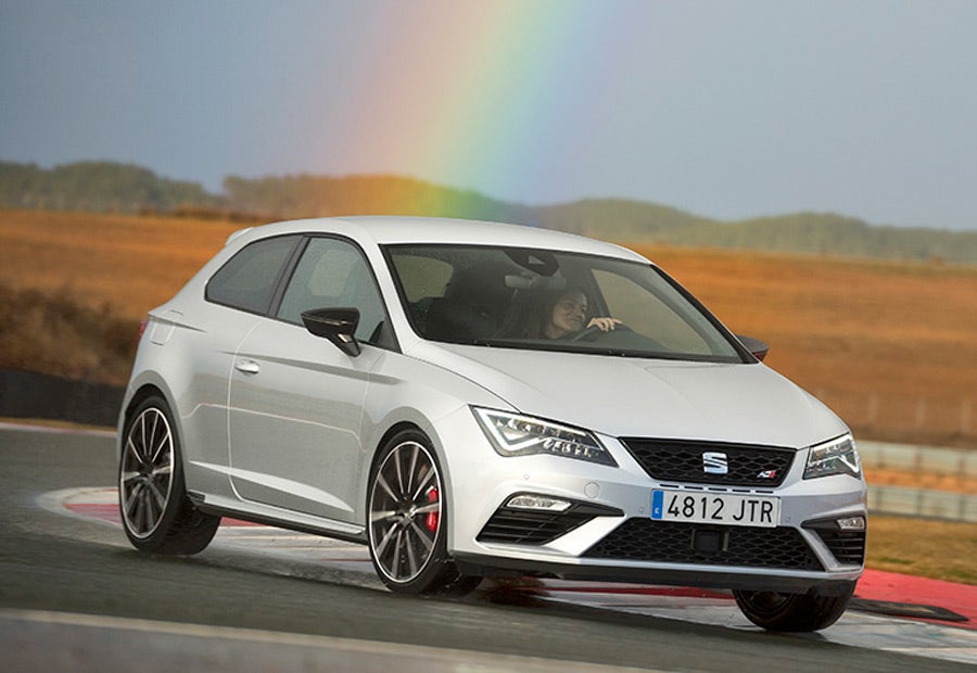 Aunque, para los más entusiastas, la carrocería de 3 puertas siga teniendo su encanto, es la de menor número de ventas en toda la gama del León Cupra.