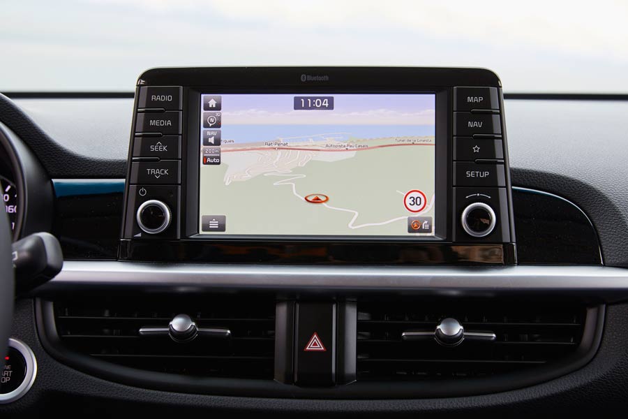 La pantalla táctil de siete pulgadas con navegador forma parte del equipamiento opcional.
