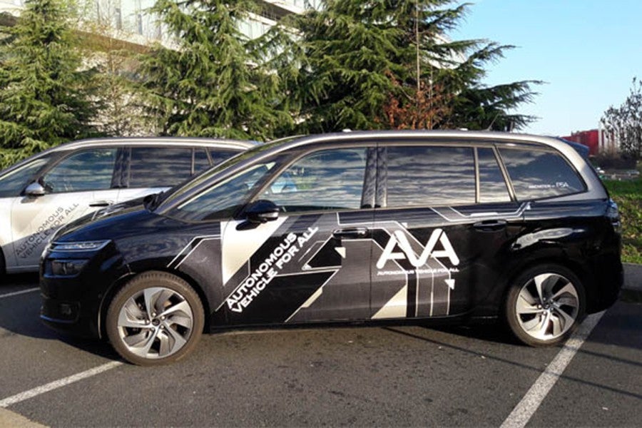 El Grupo PSA inicia sus pruebas de coches autónomos en París El Grupo PSA inicia sus pruebas de coches autónomos en París