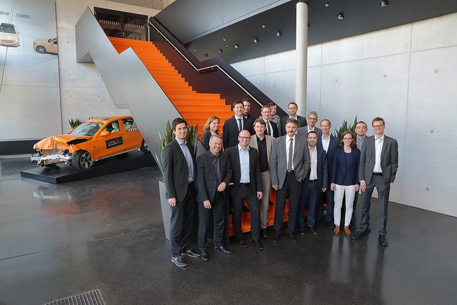 Daimler emplea rayos X para investigar los crash test