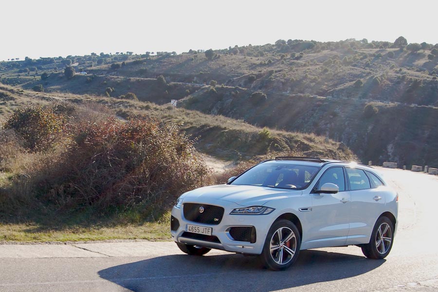 El diseño y espíritu del F-Pace 3.0 V6 S es muy deportivo