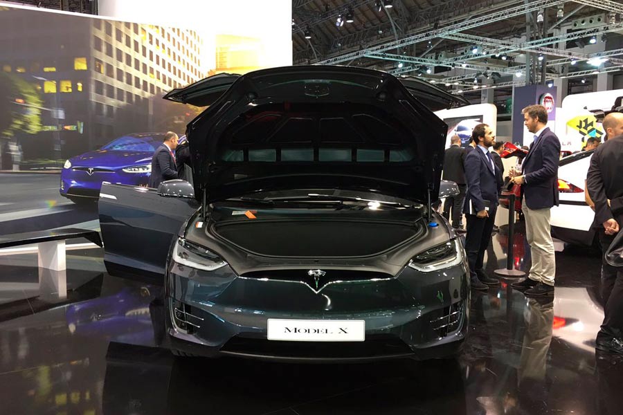 Tesla debuta en España abriendo su primera tienda Tesla debuta en España abriendo su primera tienda