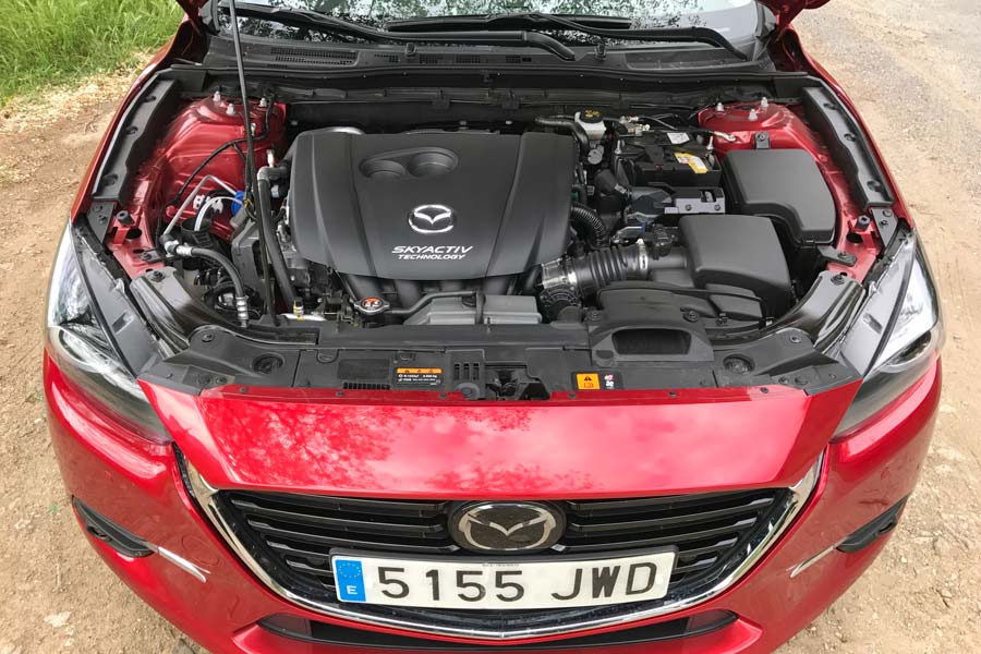 El motor de esta versión es el 2.0 gasolina de 120 CV.