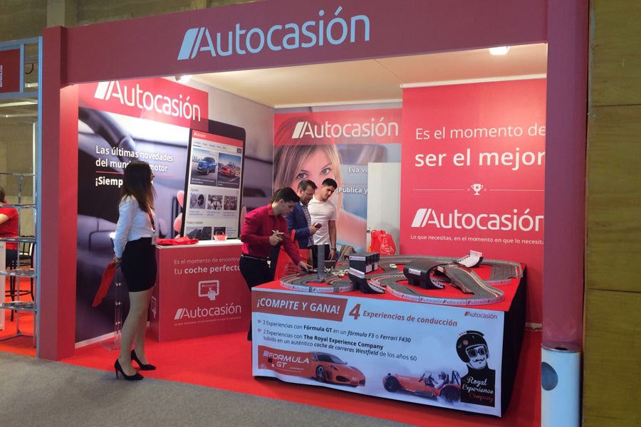 Juega al scalextric y gana premios con Autocasión en el Salón V.O. de Madrid Juega al scalextric y gana premios con Autocasión en el Salón V.O. de Madrid