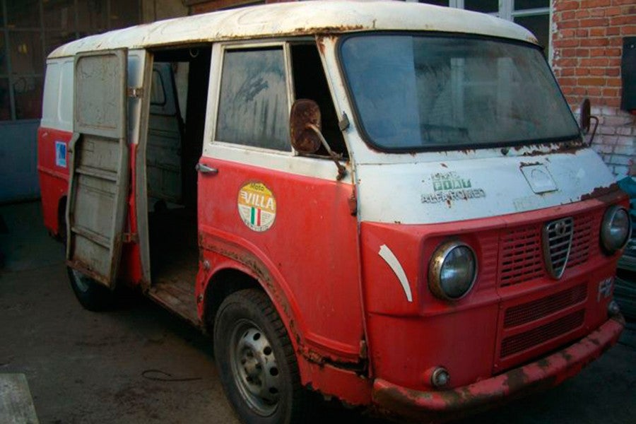 Furgoneta Alfa Romeo a subasta como Barn Find en Catawiki.