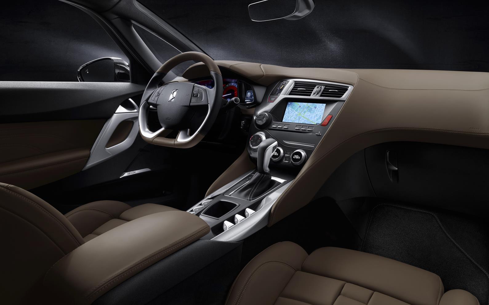 DS 5 Prestige detalles en cada centímetro de su habitáculo.
